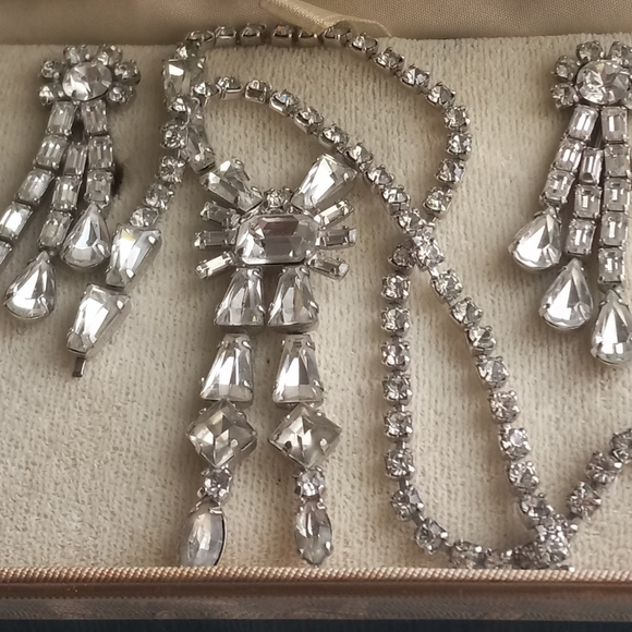 Sherman Swarovski Crystal Earrings & Necklace - Picture 8 of 8